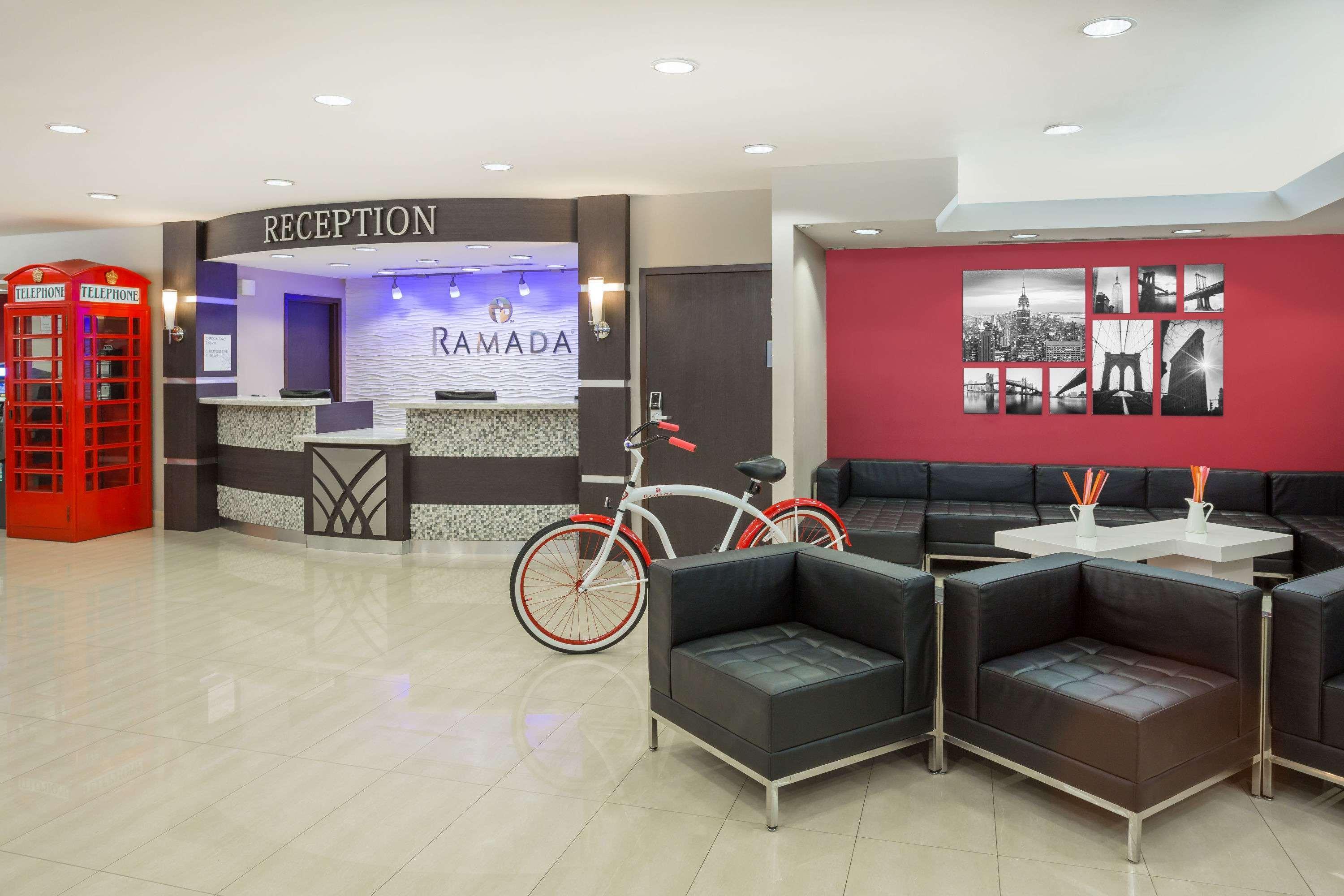 Отель Ramada By Wyndham Miami Springs/Miami International Airport Экстерьер фото