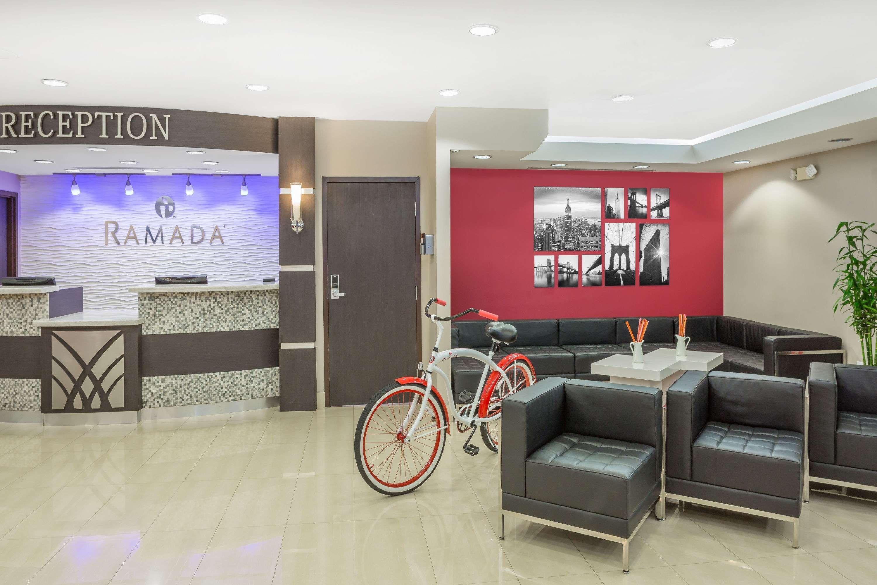 Отель Ramada By Wyndham Miami Springs/Miami International Airport Экстерьер фото