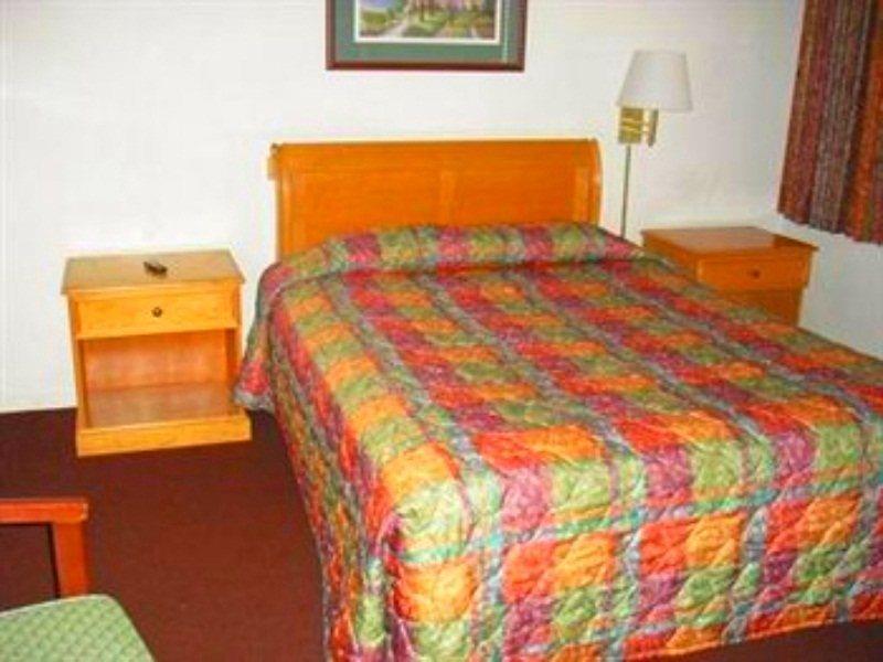 Отель Ramada By Wyndham Miami Springs/Miami International Airport Экстерьер фото