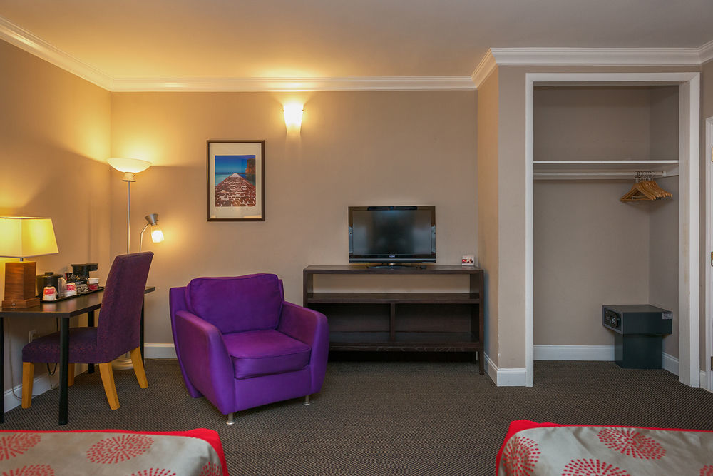 Отель Ramada By Wyndham Miami Springs/Miami International Airport Экстерьер фото