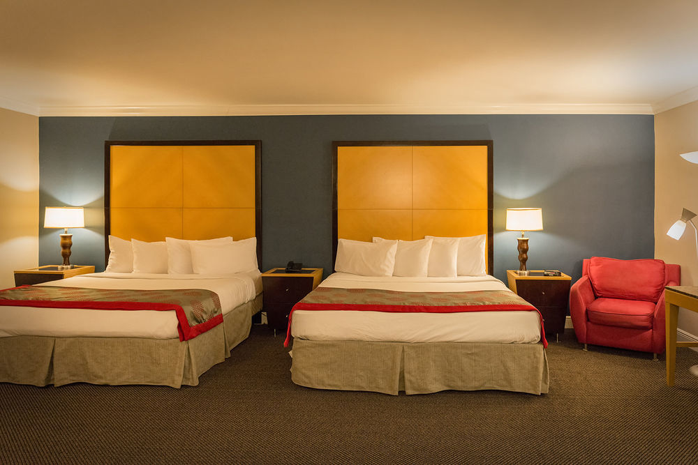 Отель Ramada By Wyndham Miami Springs/Miami International Airport Экстерьер фото