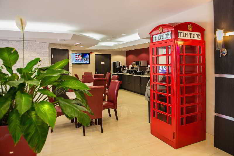 Отель Ramada By Wyndham Miami Springs/Miami International Airport Экстерьер фото
