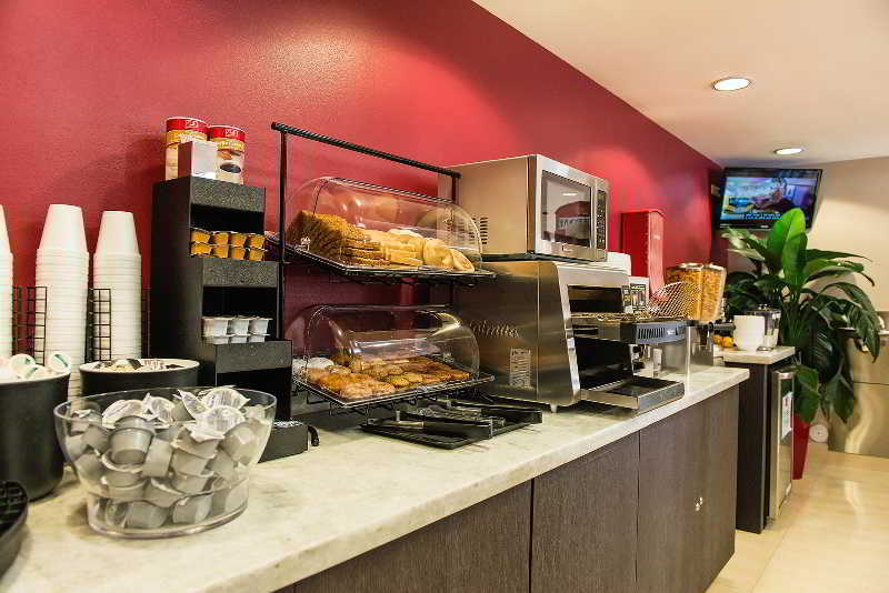 Отель Ramada By Wyndham Miami Springs/Miami International Airport Экстерьер фото