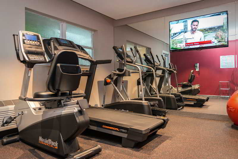 Отель Ramada By Wyndham Miami Springs/Miami International Airport Экстерьер фото