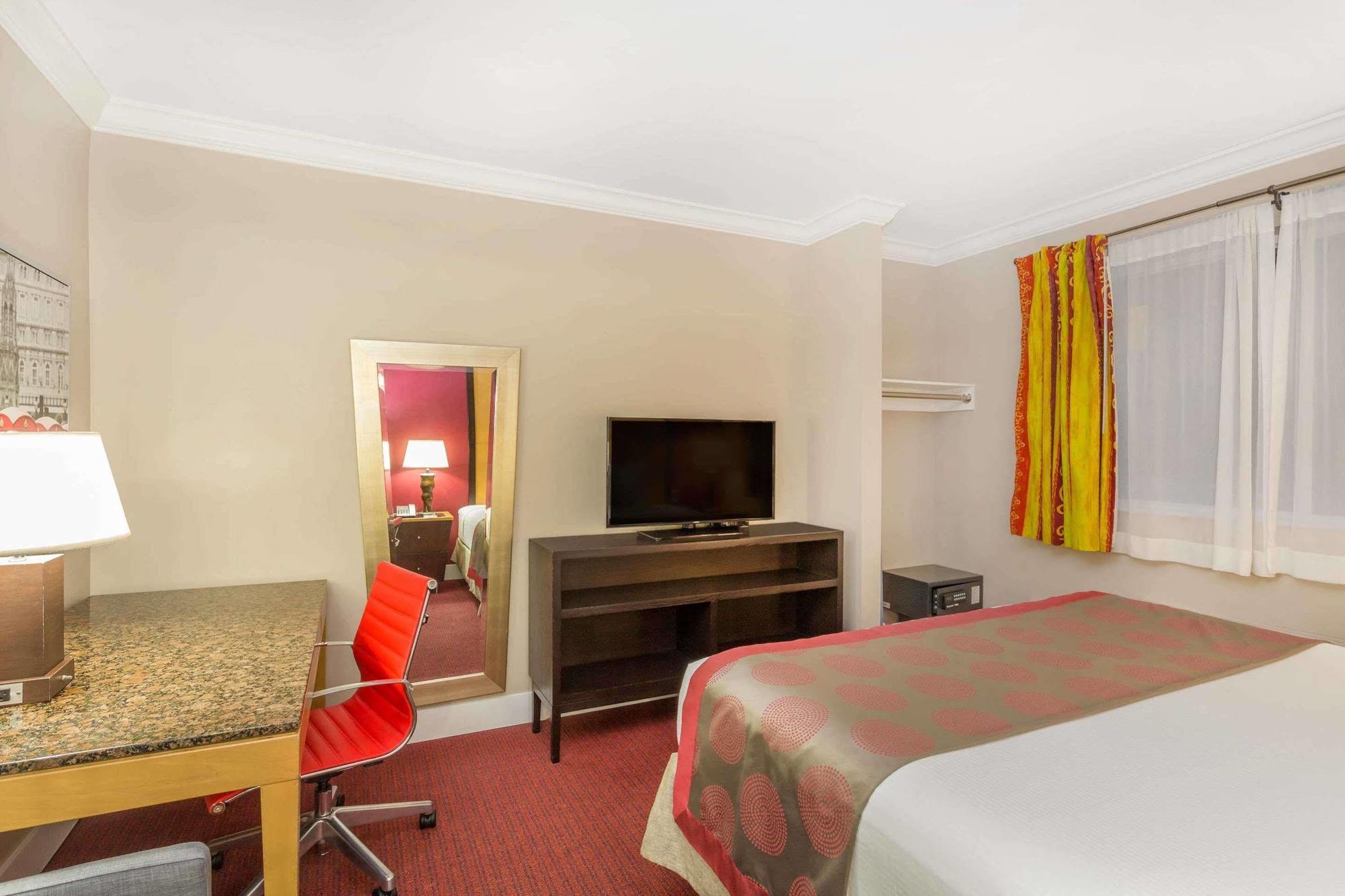 Отель Ramada By Wyndham Miami Springs/Miami International Airport Экстерьер фото