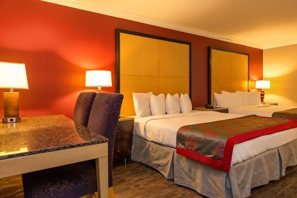 Отель Ramada By Wyndham Miami Springs/Miami International Airport Экстерьер фото